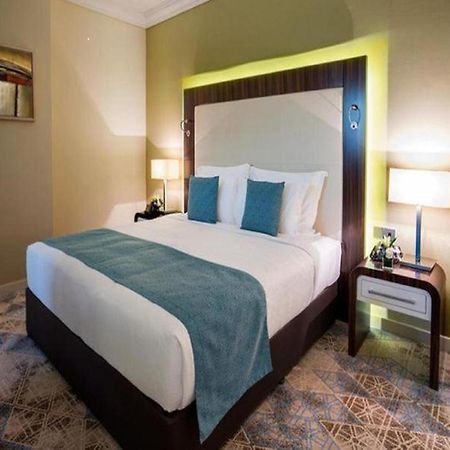 Hotel Linda Suites Near International Airport By La Casa Yeni Delhi Dış mekan fotoğraf