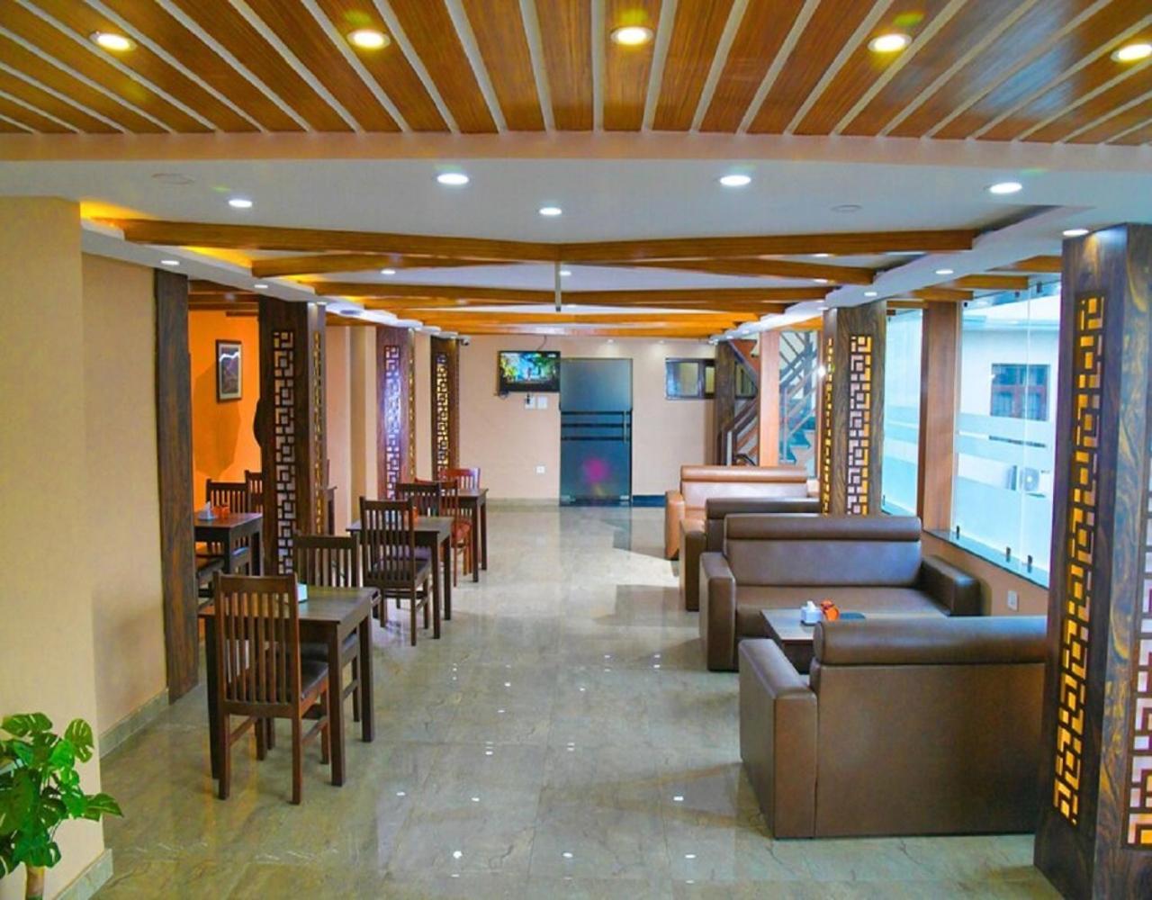 Hotel Linda Suites Near International Airport By La Casa Yeni Delhi Dış mekan fotoğraf